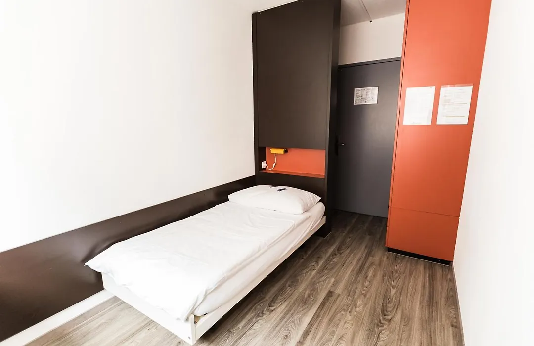 City Hostel Geneva-1